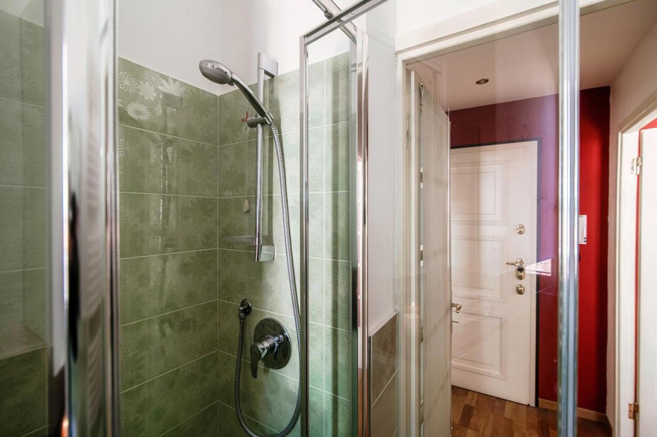 Anna'S Home Super Cozy Flat, With A/C, High Speed Wifi, Near The Lake And Public Transport كومو المظهر الخارجي الصورة